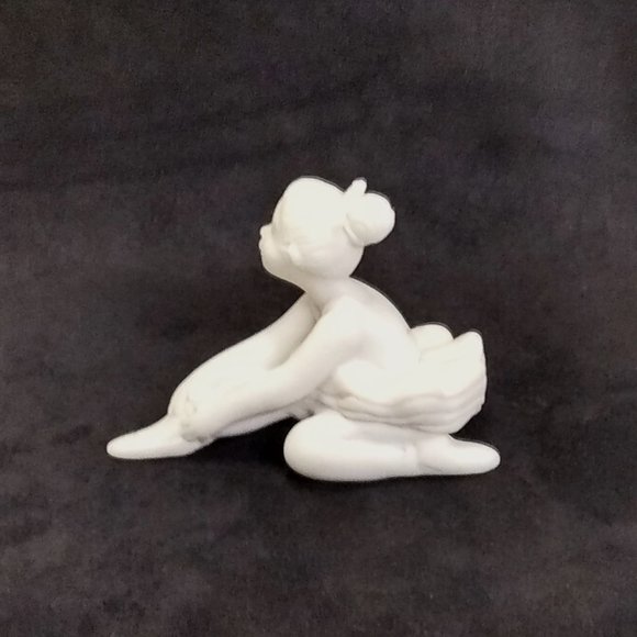 Two MELISSA & DOUG Ballerina Resin Figurines-Unfinished - Picture 11 of 14
